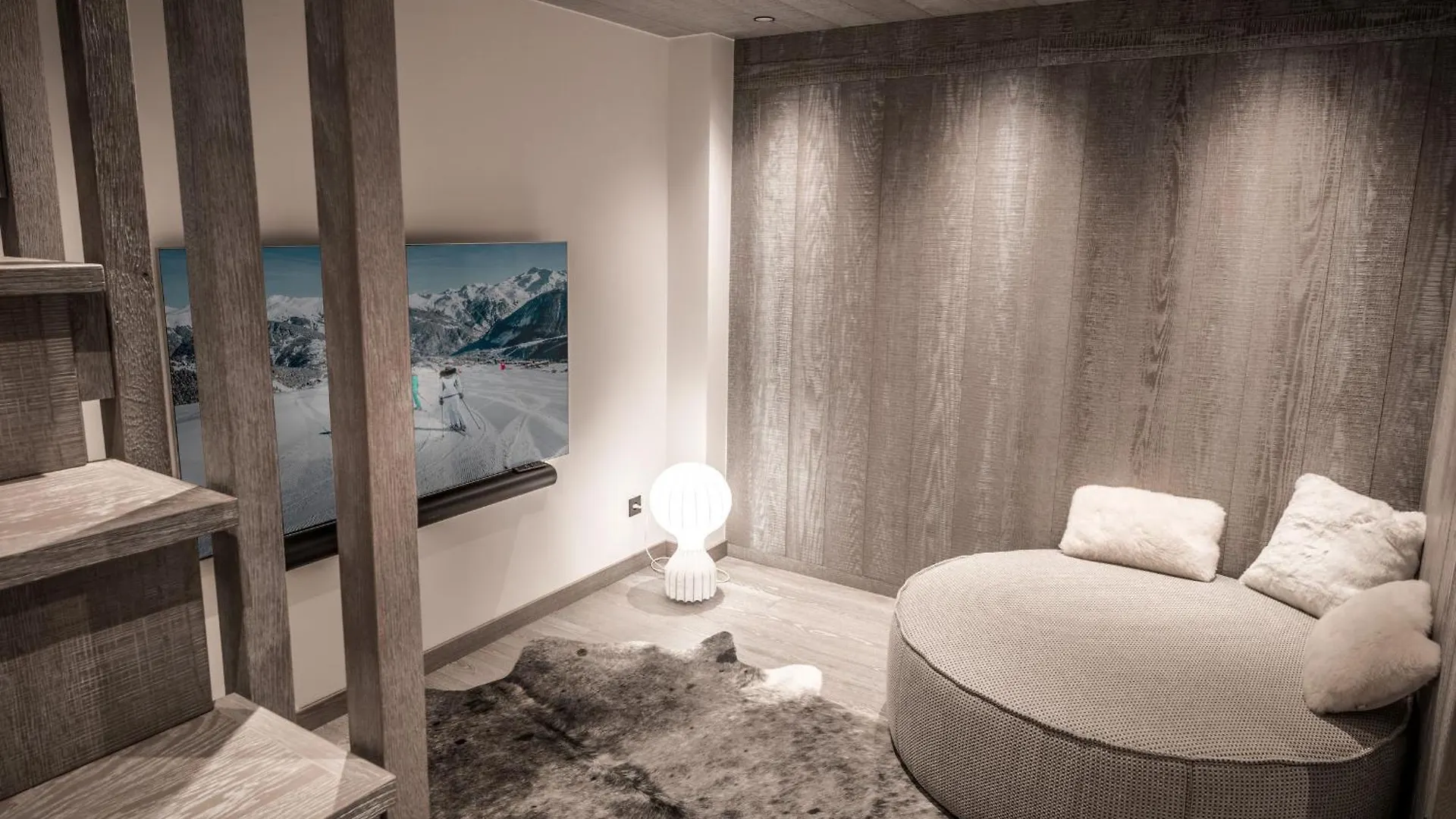 Apartment Appartement De Luxe A Courchevel: 5 Chambres, Terrasse Et Service De Conciergerie - Fr-1-613A-37